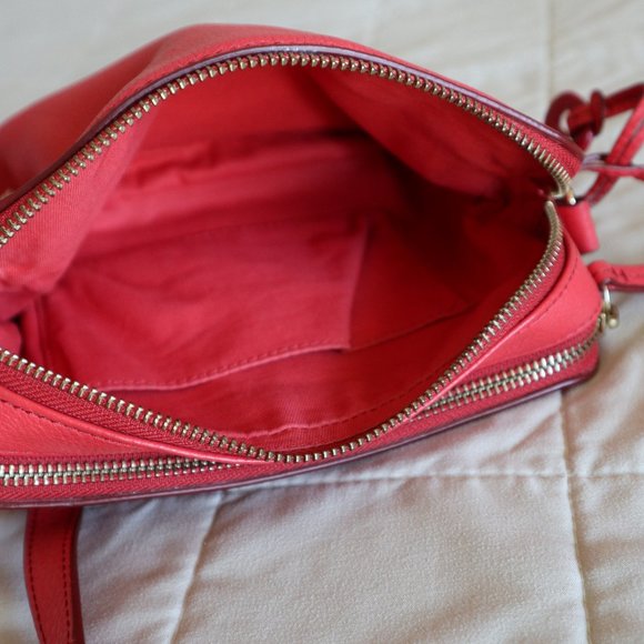 Poppy Red Fossil Crossbody Purse - Picture 10 of 16